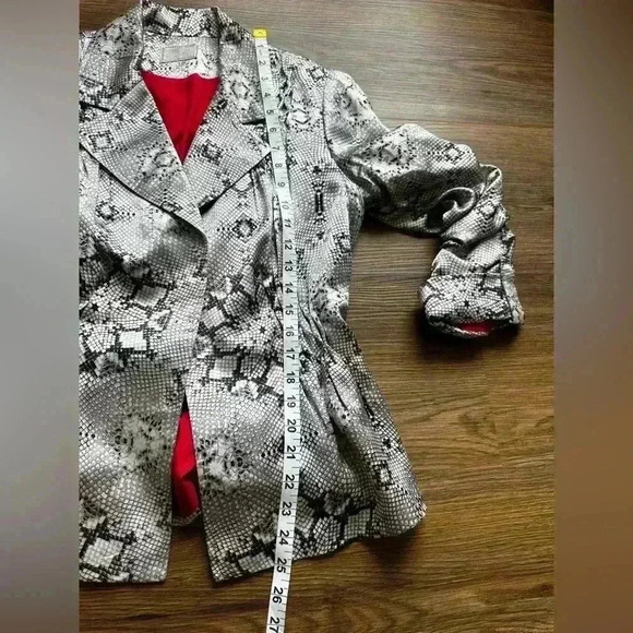 Alberto Makali Womens 100% Silk Snakeskin Blazer Jacket Fitted Glam Designer XS* - Picture 10 of 10